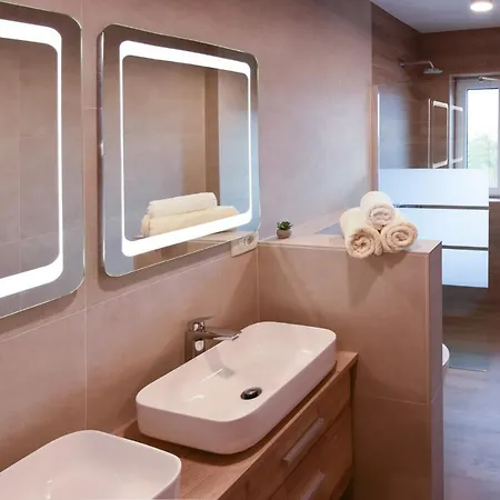 Villa Julija Rasopasno