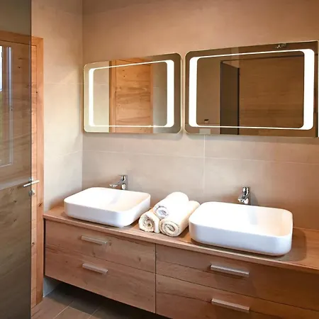 Villa Julija Rasopasno